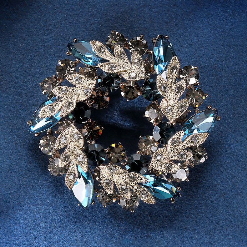 Bauhinia Flower Brooch High-grade Female Emerald Flower Crystal Corsage Classic Luxury Large Pin Exquisite Suit Accessories