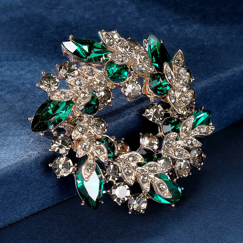 Bauhinia Flower Brooch High-grade Female Emerald Flower Crystal Corsage Classic Luxury Large Pin Exquisite Suit Accessories