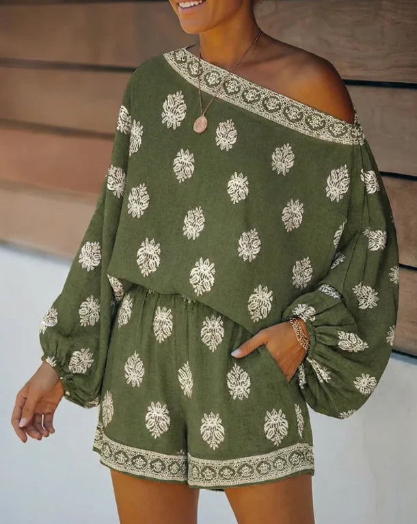 2pcs Bohemian Style Off-Shoulder Lantern Sleeve Top And Elastic Waist Shorts Outfit, Casual Vintage Baroque Placement Print Vaca
