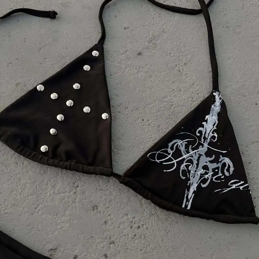 2026 spring and summer new Y2K beach wind spice girl dark retro cross pattern rivet metal decorative personalized bikini suit.